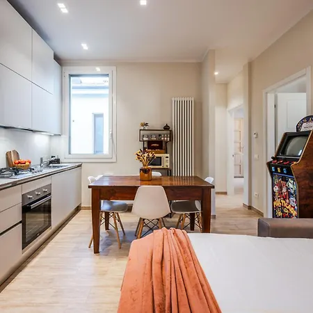 Sui Tetti Di Centro, Casa Dei Colori Διαμέρισμα *