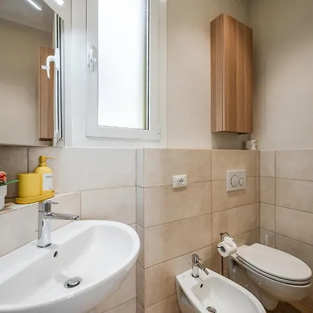 Sui Tetti Di Centro, Casa Dei Colori * Μπολόνια