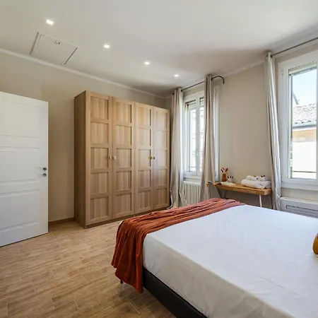 Sui Tetti Di Centro, Casa Dei Colori Μπολόνια