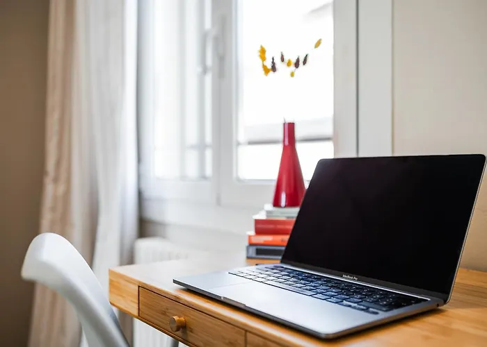 Sui Tetti Di Centro, Casa Dei Colori *