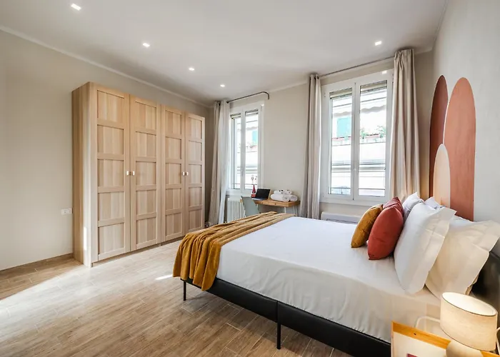 Sui Tetti Di Centro, Casa Dei Colori * بولونيا