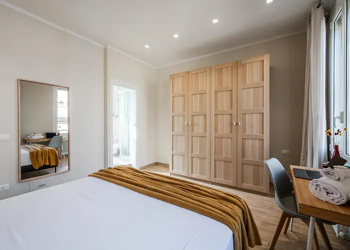 דירה Sui Tetti Di Centro, Casa Dei Colori בולוניה