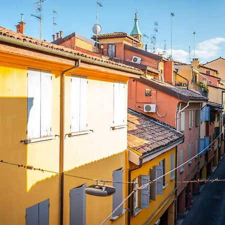 Sui Tetti Di Centro, Casa Dei Colori 아파트
