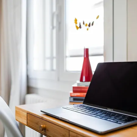 Sui Tetti Di Centro, Casa Dei Colori *