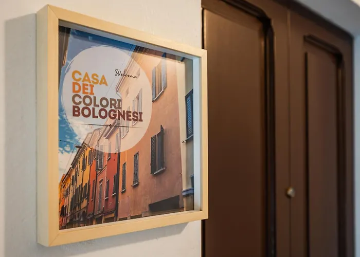 Sui Tetti Di Centro, Casa Dei Colori 볼로냐