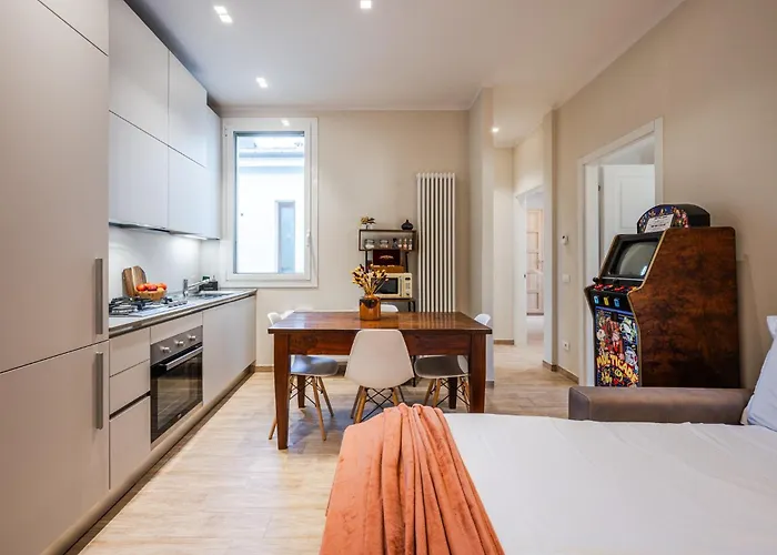 Sui Tetti Di Centro, Casa Dei Colori 아파트 *